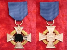Общая служебная медаль за 50 лет службы ― Фалерист