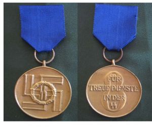 Медаль за службу в СС 8 лет ― Фалерист